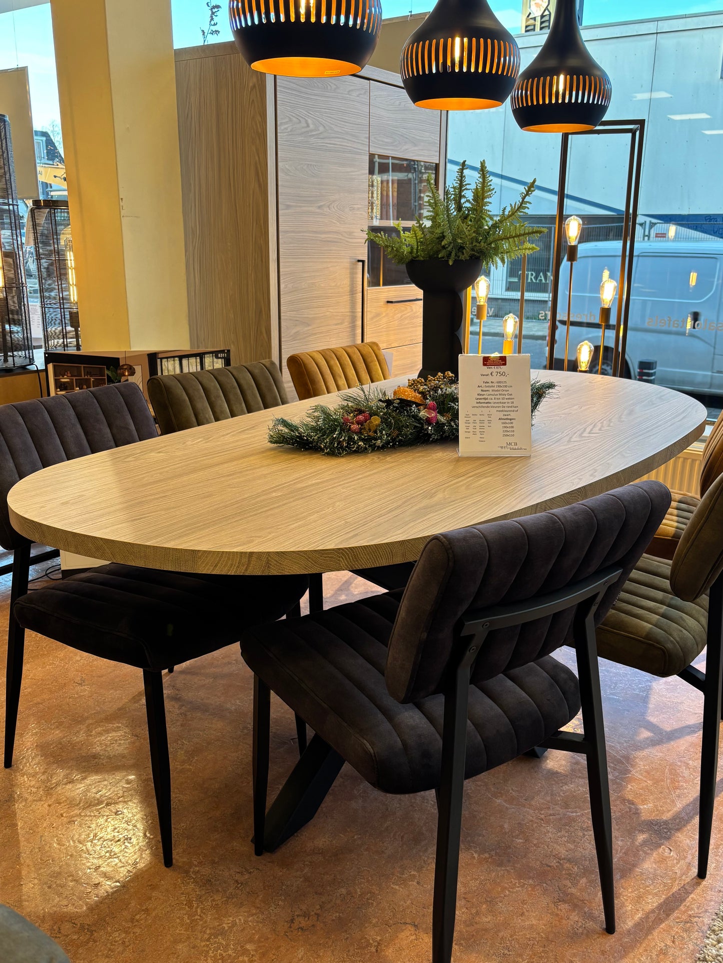 OPRUIMING Eettafel Orion