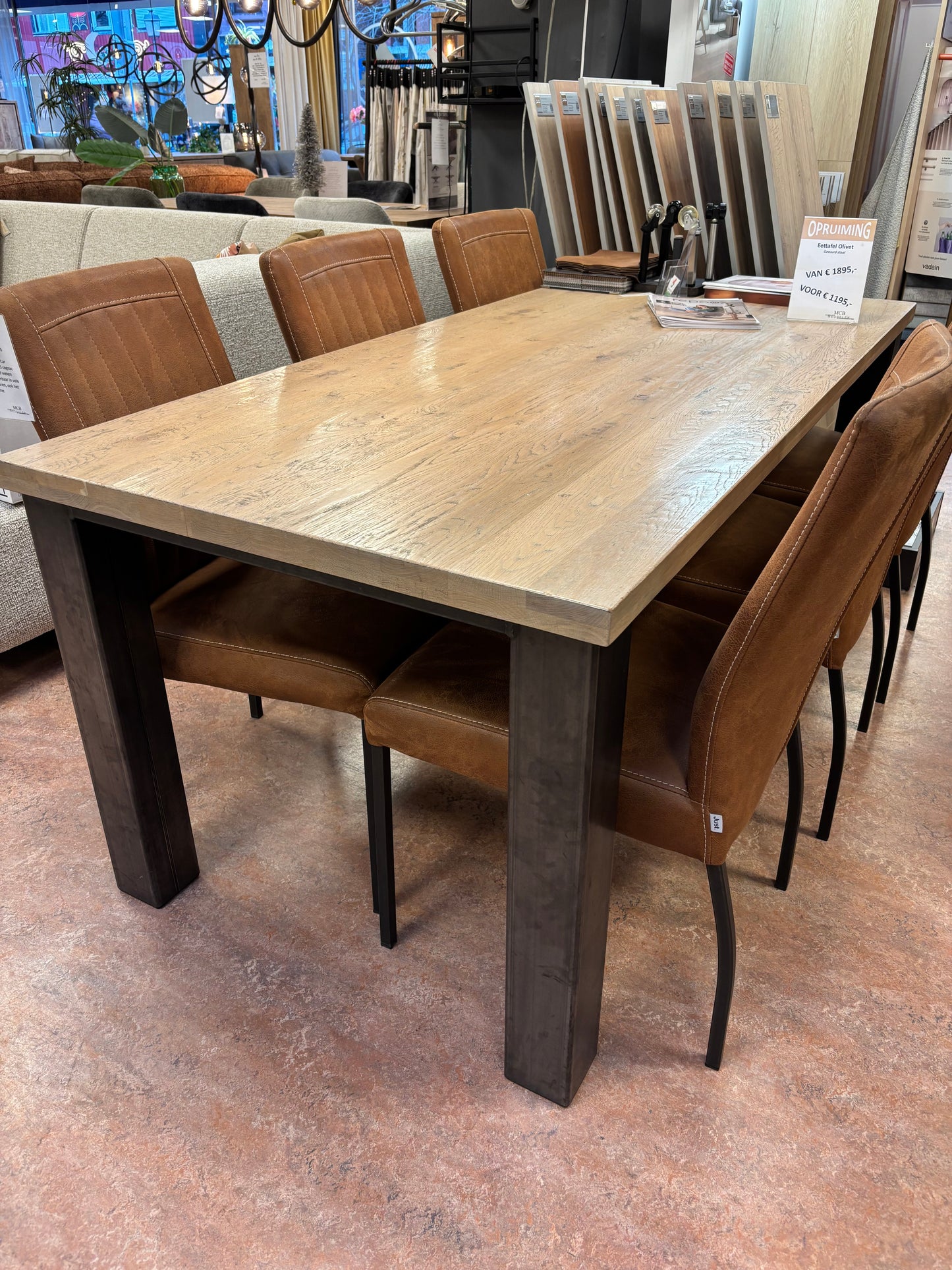 OPRUIMING Eettafel Olivet
