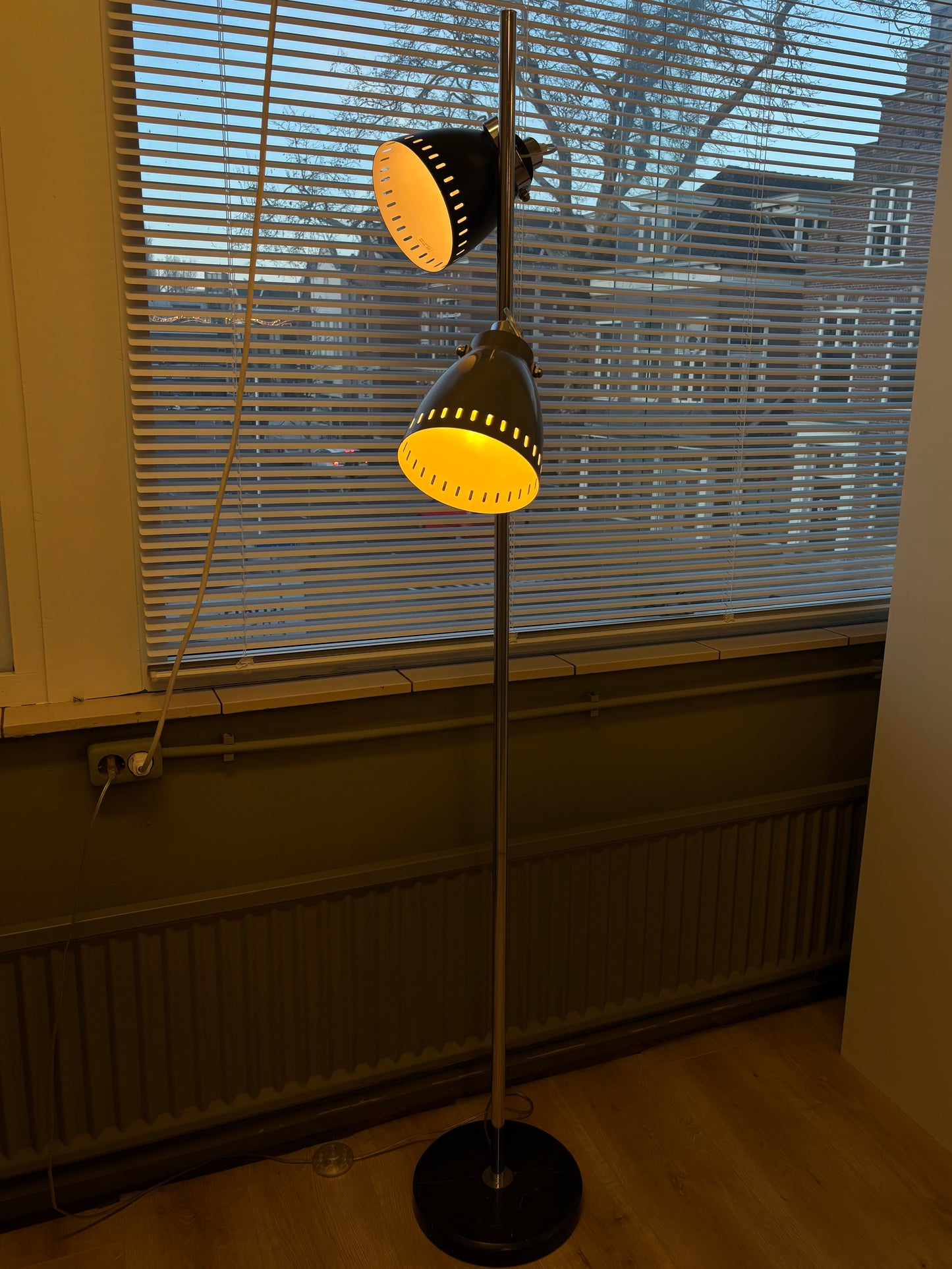 OPRUIMING vloerlamp 2L