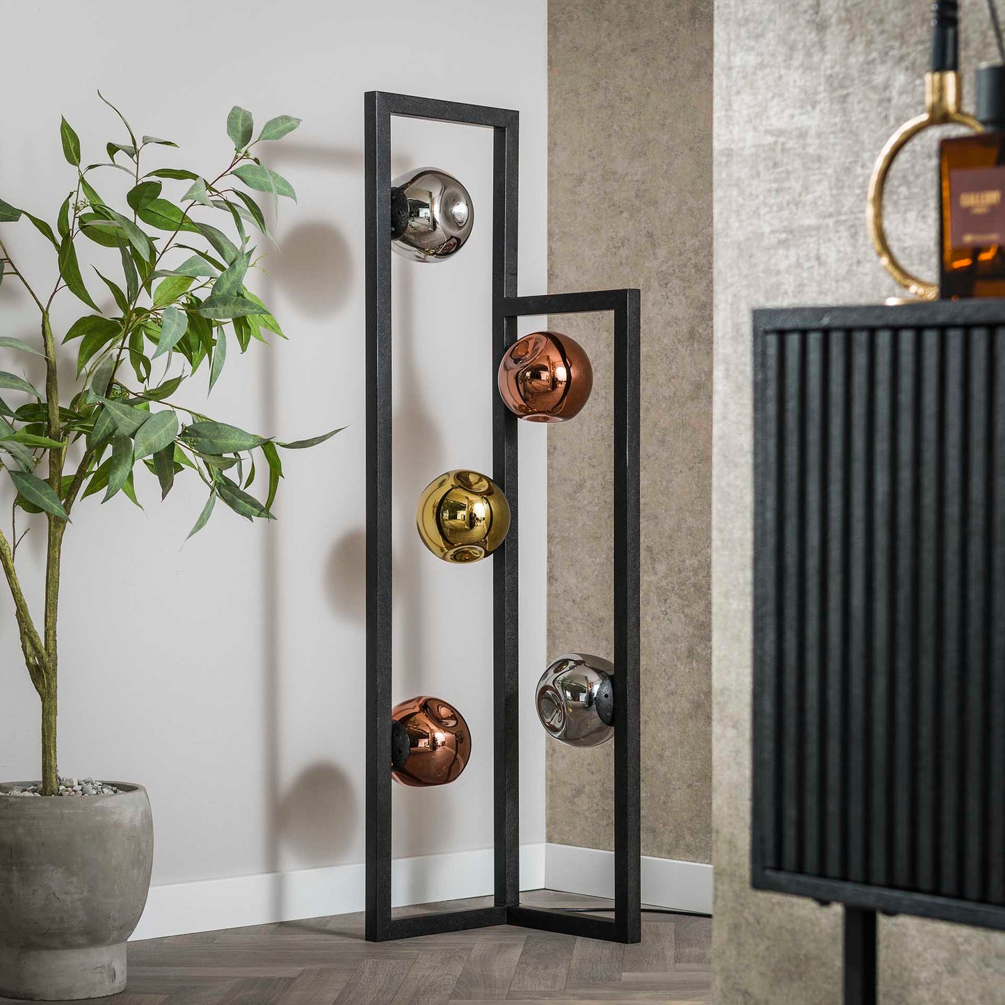 Vloerlamp met 5 glazen kappen