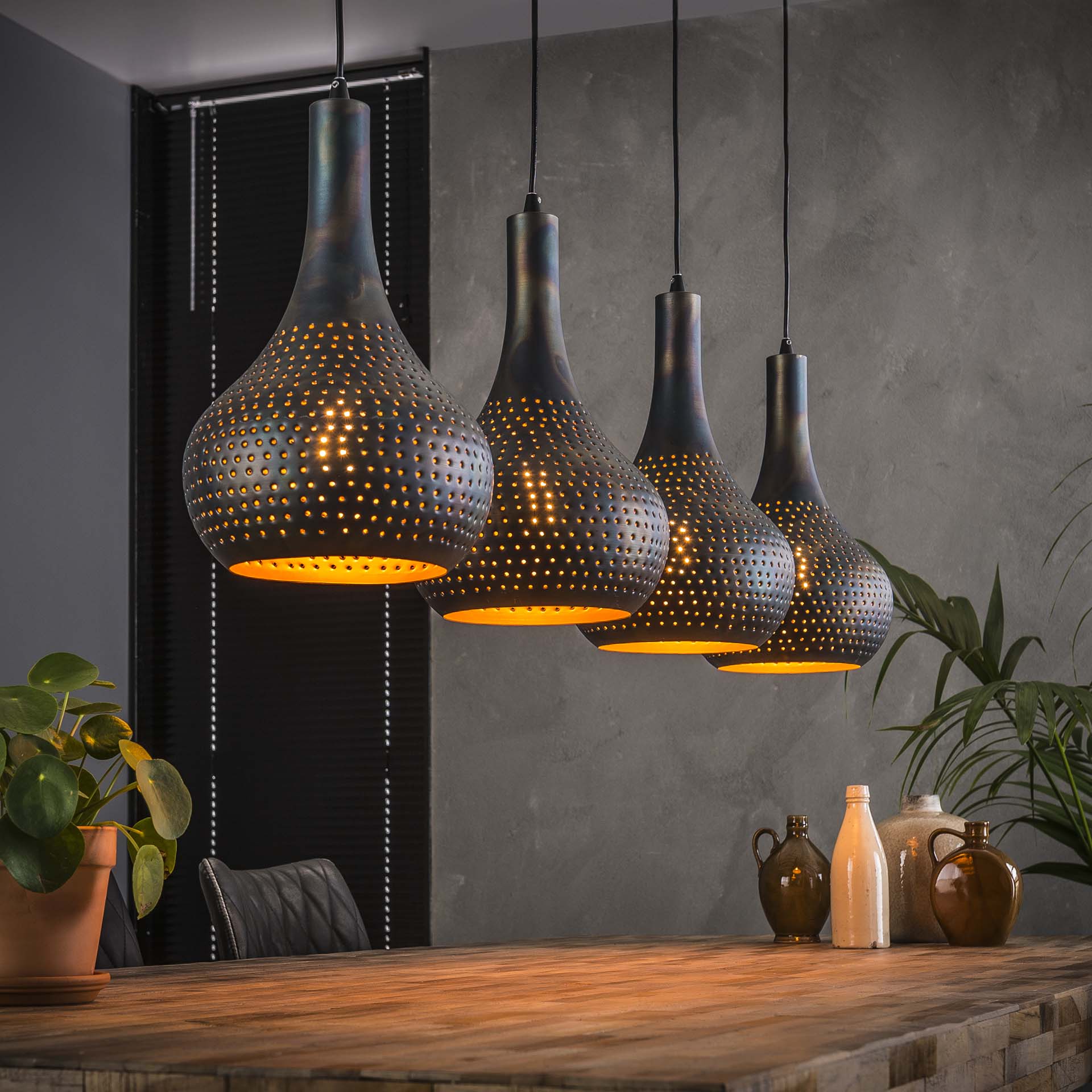 Hanglamp 4L met kegelvormige lampenkappen