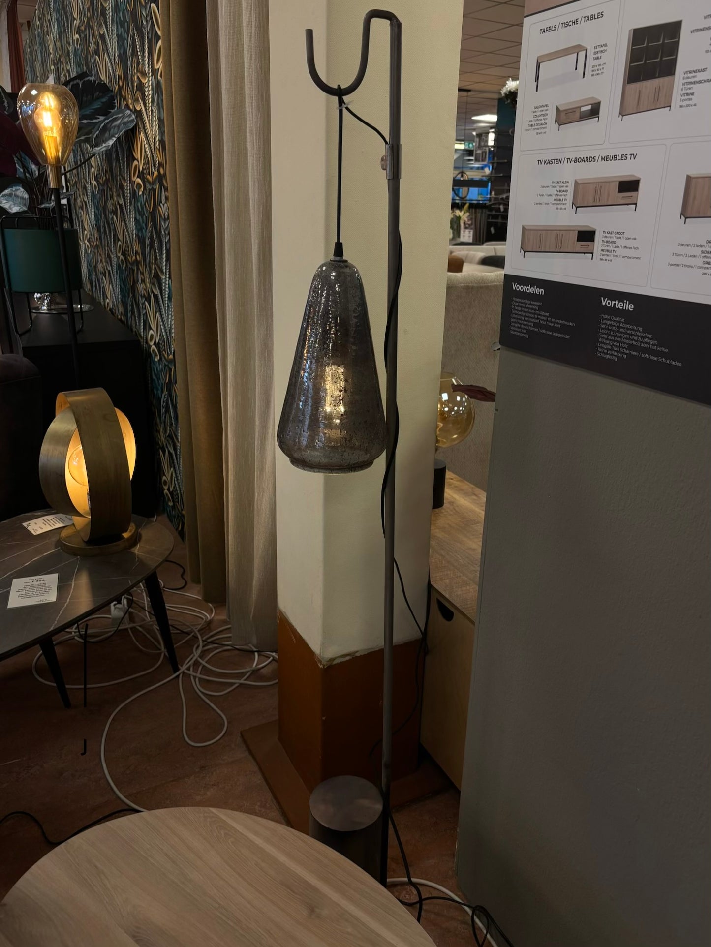 CLEARANCE floor lamp 131